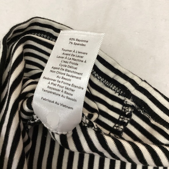 Talbots Women's Black And White Striped Blouse Large Rounded Neck - Picture 4 of 7